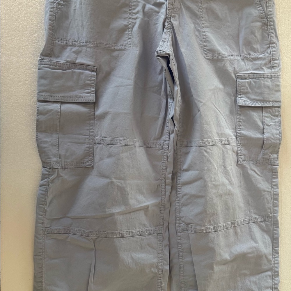 Hollister Women's Light Gray Cargo Pants